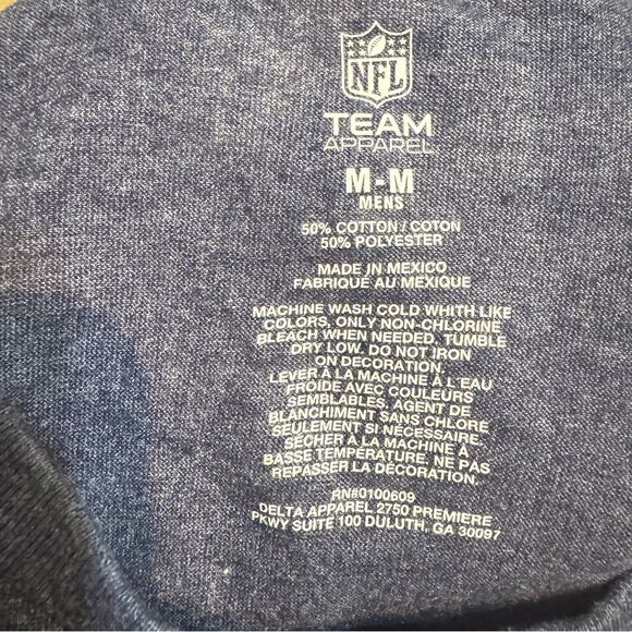 NFL Men's MEDIUM Houston Texans Football Blue Short Sleeve Cotton Blend T-Shirt - Picture 3 of 3